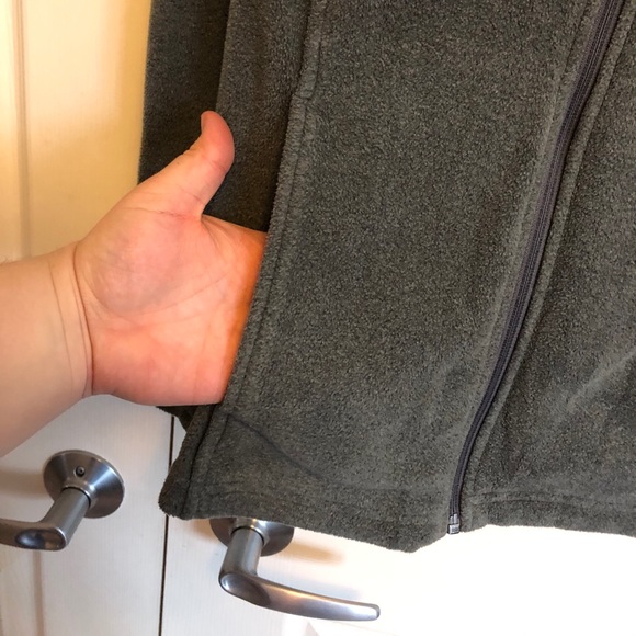 Land’s End Microfiber Vest - Picture 4 of 5